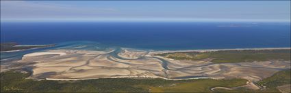 Corio Bay - Byfield National Park - Yeppoon - QLD (PBH4 00 18591)